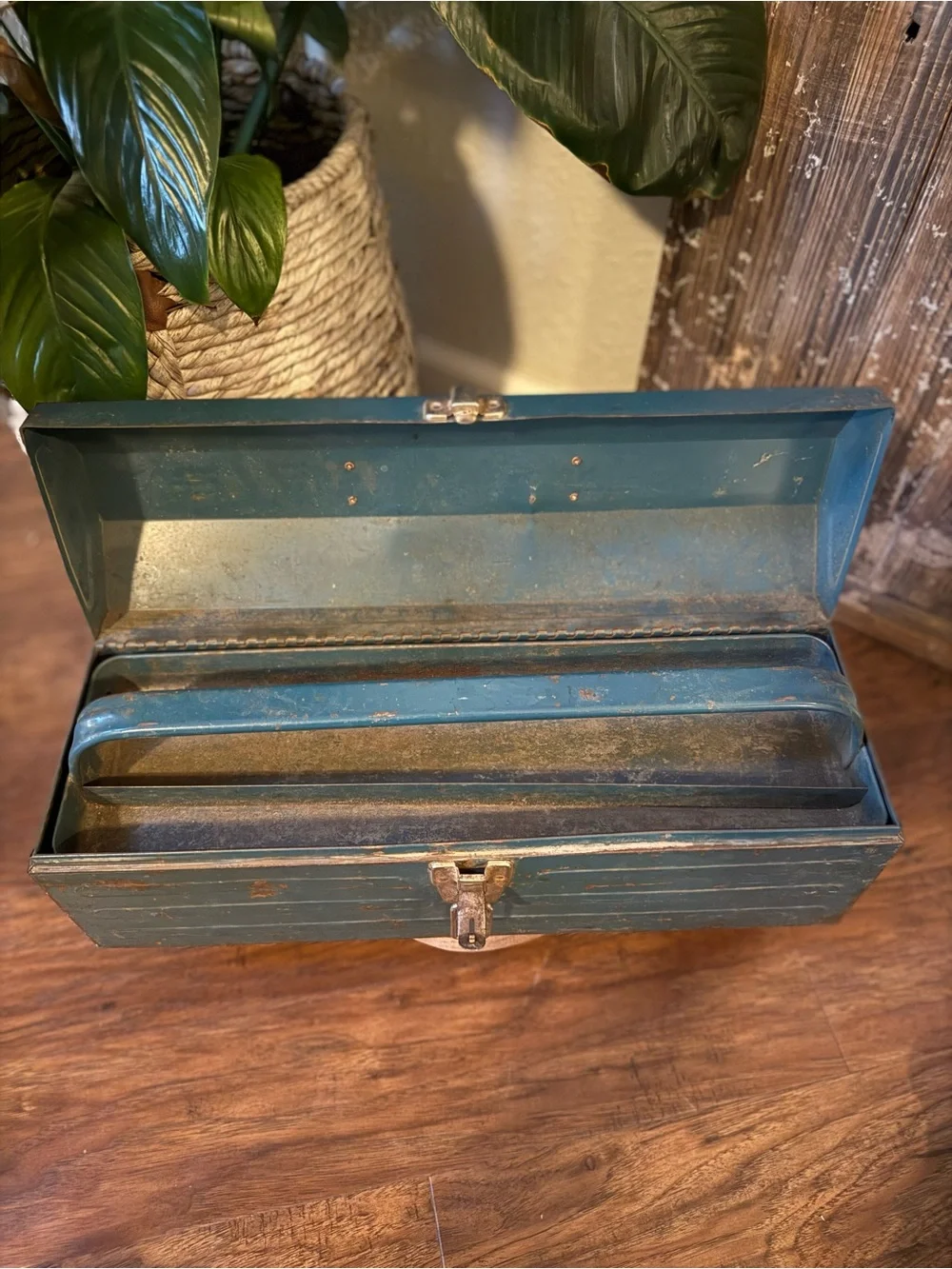 Vintage Metal Toolbox in Teal Blue With Tray
